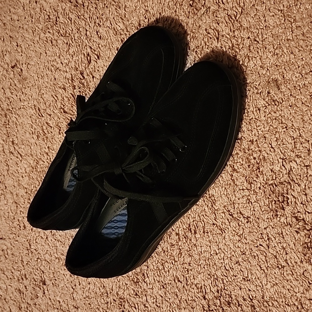 Wome s black suede Keds sz 9